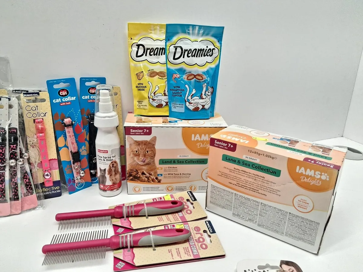 Online Auction Of A Goodie box & More! - Image 1