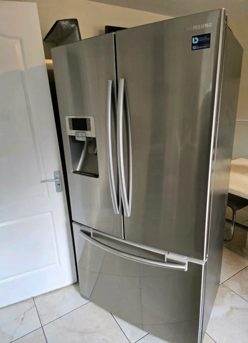 American fridge freezer - Image 1