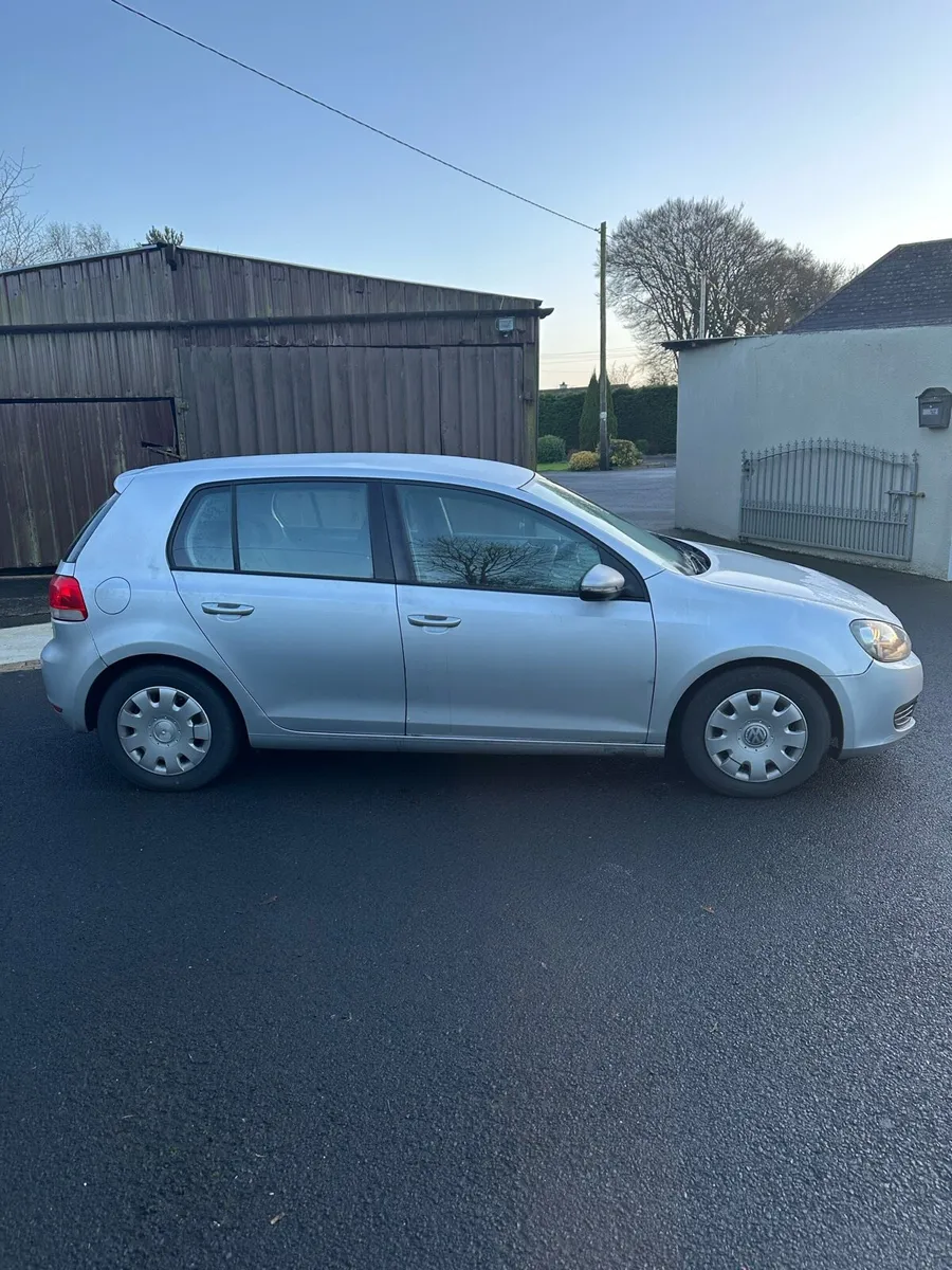 2010 VW golf - Image 2