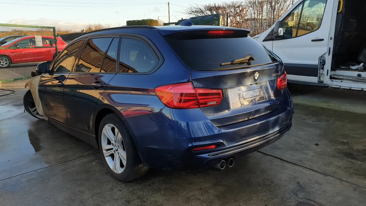 *For parts* Bmw 320D Touring, 2.0 dsl auto (2017). - Image 1
