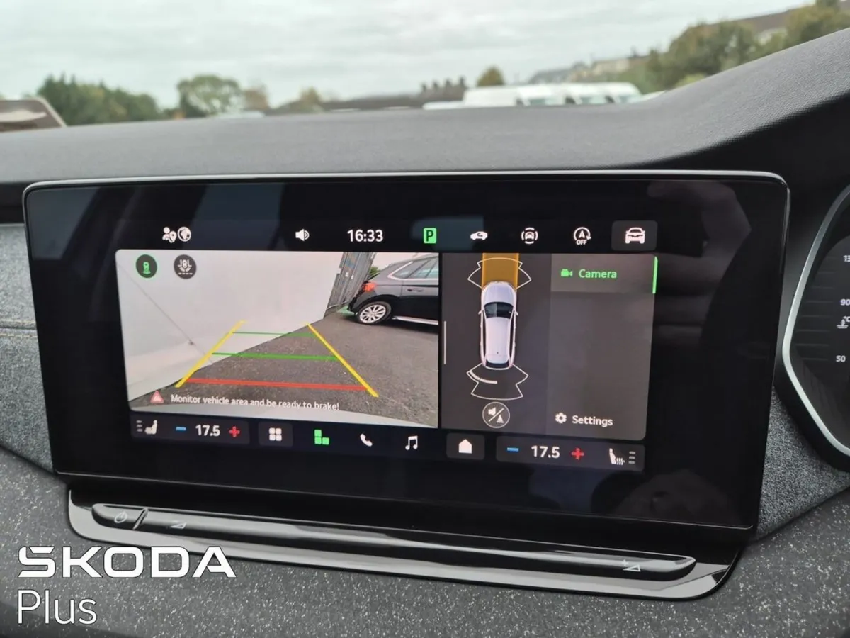 Skoda Octavia Combi Selection + 2.0TDI 115HP Call - Image 4