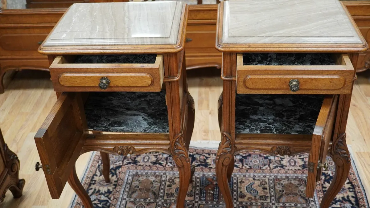 Grand Palais_Pair of French Marble-Top Bedside Cab - Image 4