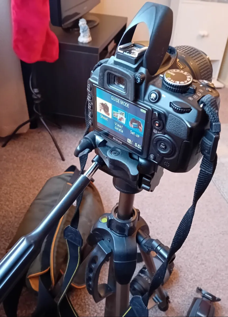 Camera + extras - Image 1