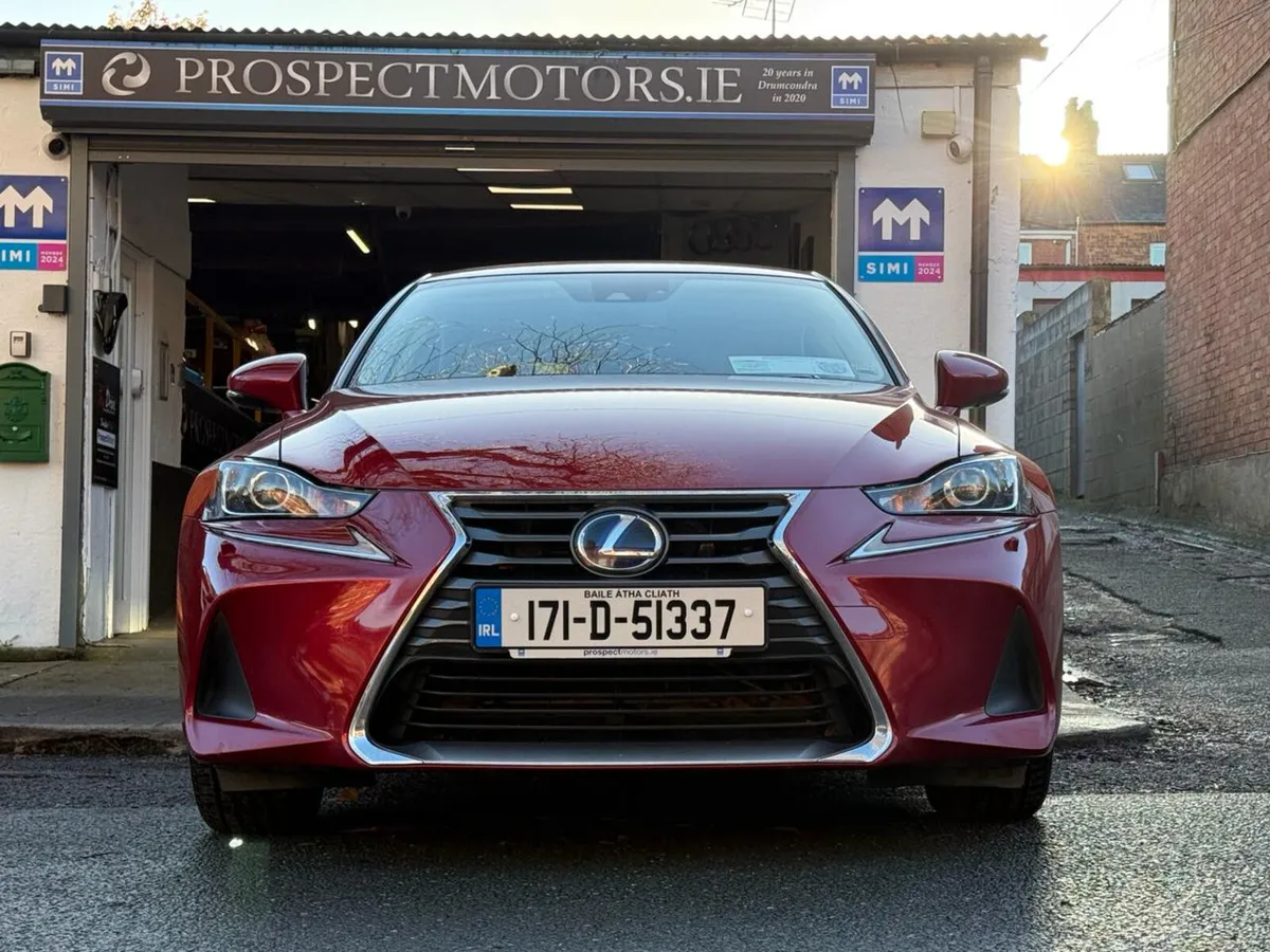 2017 Lexus is300h, 122km, High Spec, New Nct, SIMI - Image 3