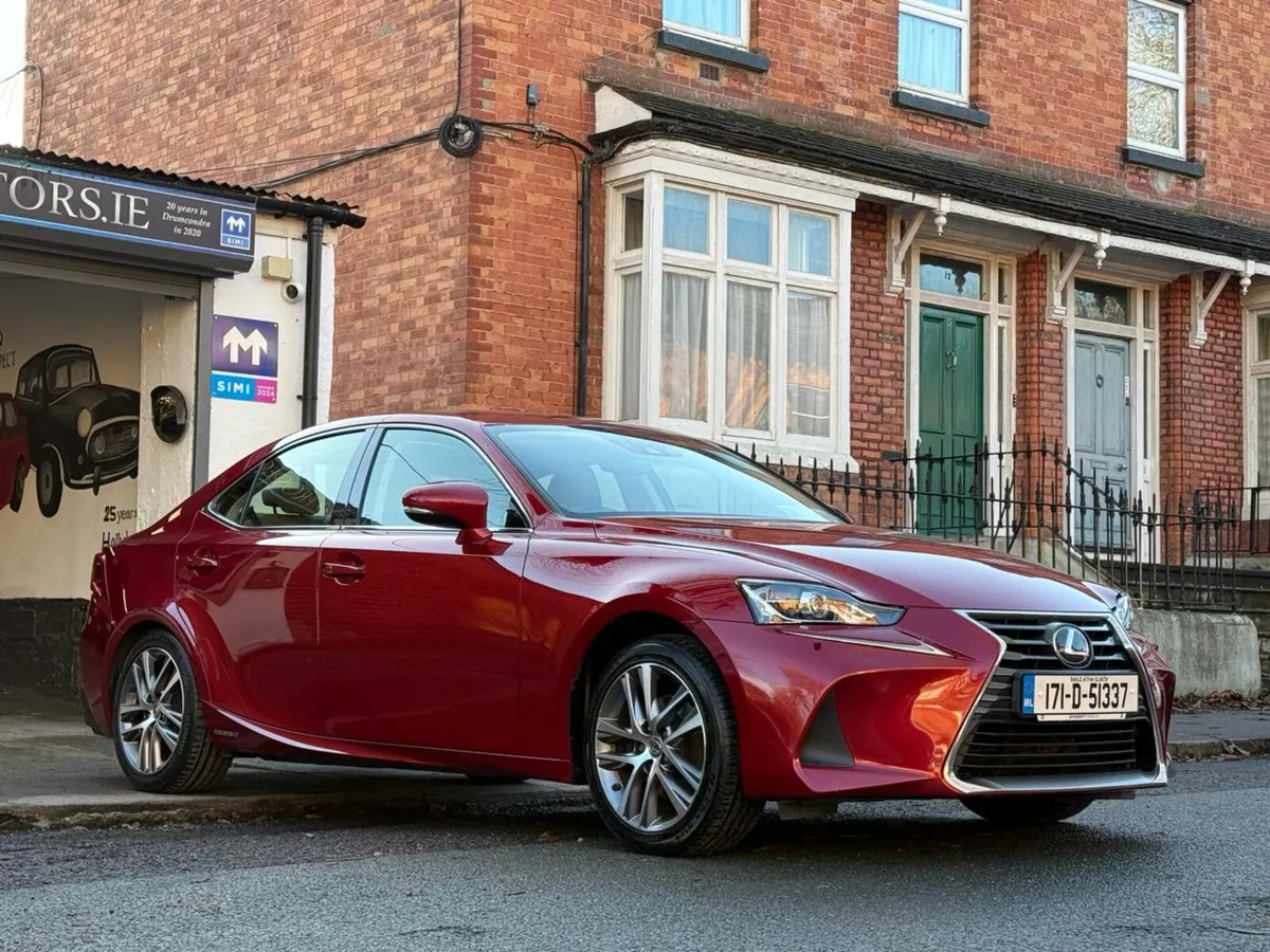 2017 Lexus is300h, 122km, High Spec, New Nct, SIMI - Image 4