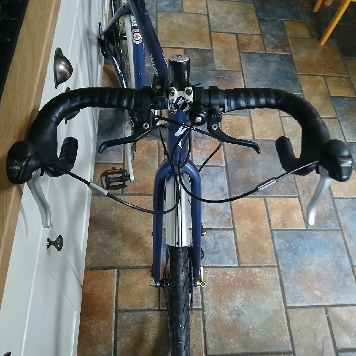 "Specialized" Road /Gravel Bicycle - Image 4