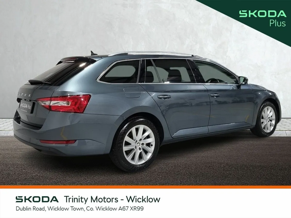 Skoda Superb ** COMBI AMBITION ** 2.0TDI 122HP ** - Image 3