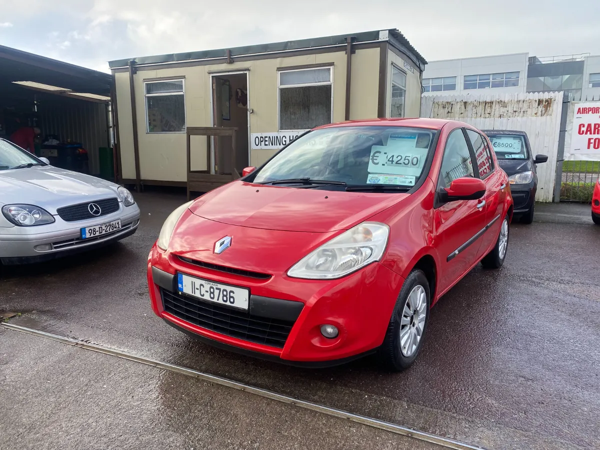 Renault Clio 2011 ONLY 153KLMS - Image 1