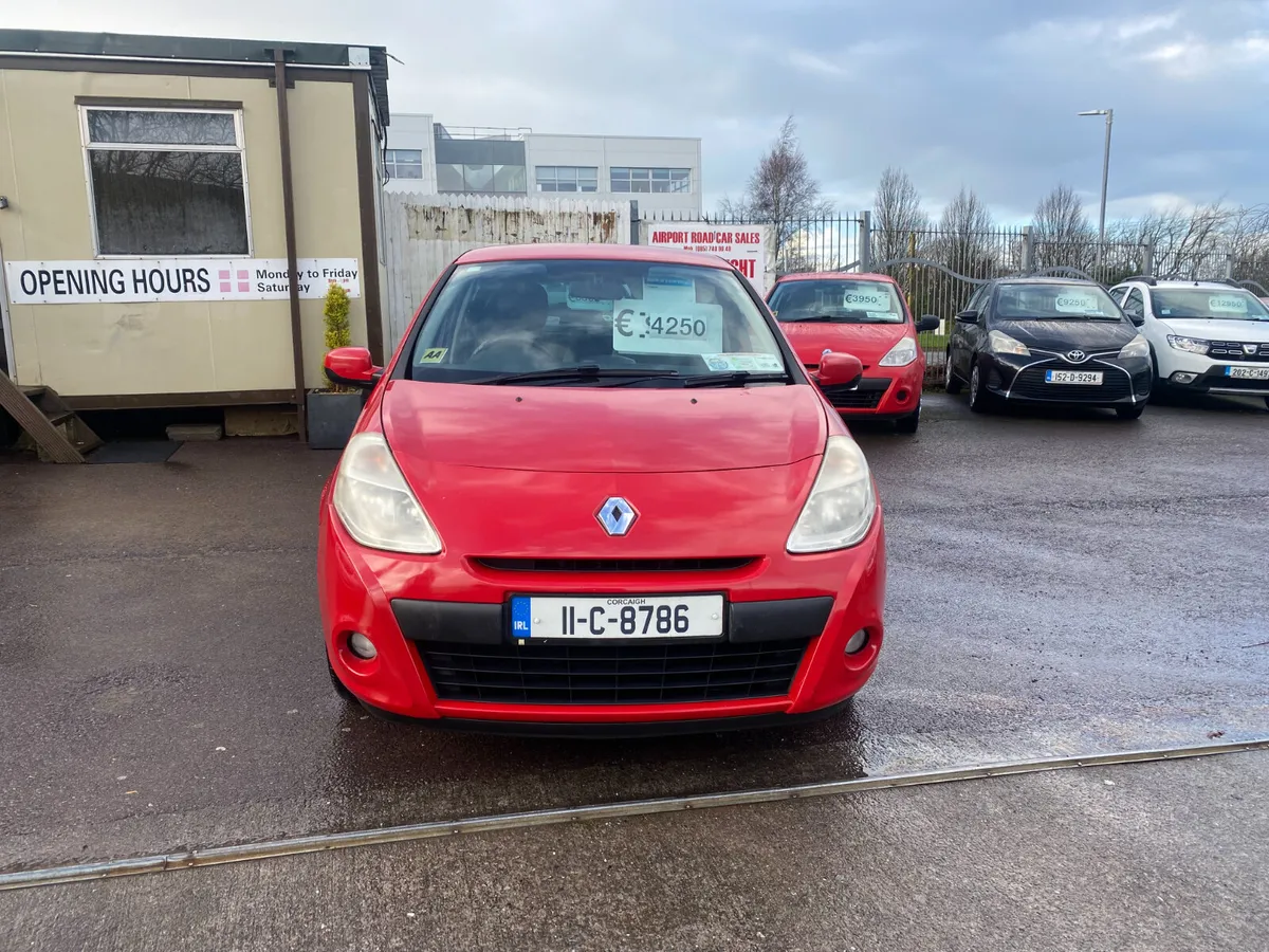 Renault Clio 2011 ONLY 153KLMS - Image 3