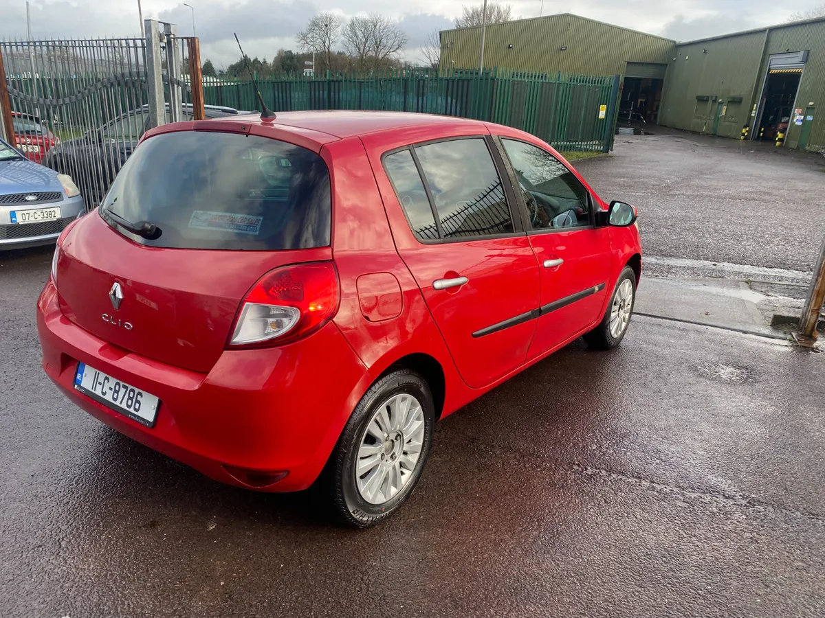 Renault Clio 2011 ONLY 153KLMS - Image 2