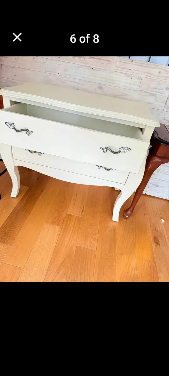 Bedroom furniture - Image 2