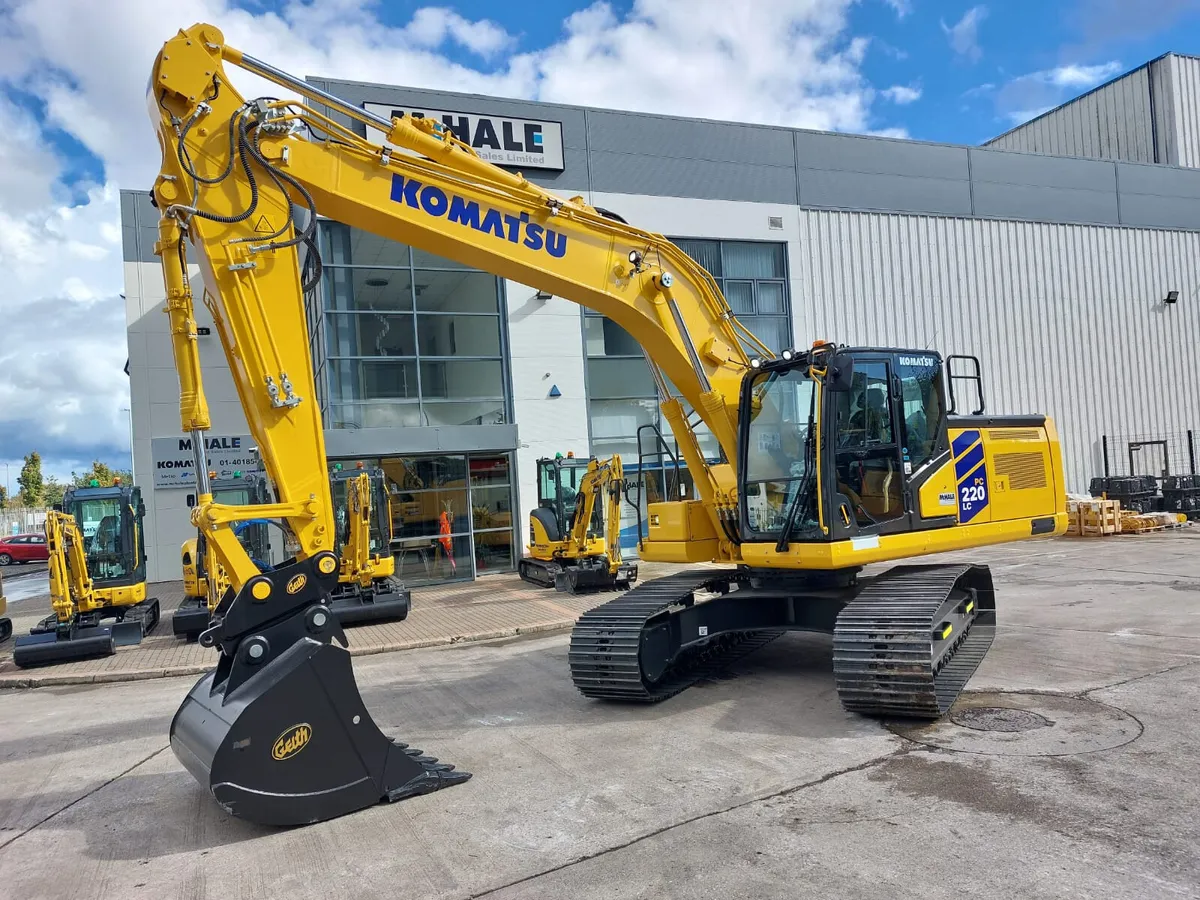 Komatsu PC220LC-12 - Image 2