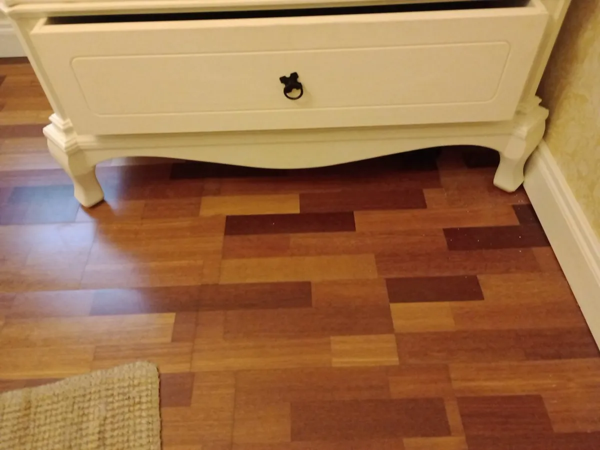 Antique white french style wardrobe - Image 4