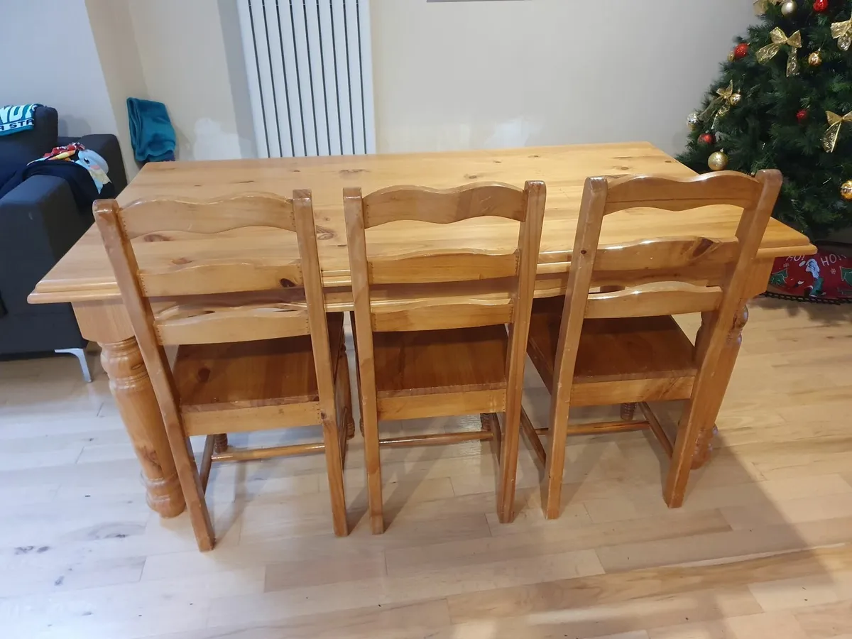 Dining Table and Chairs - Image 4