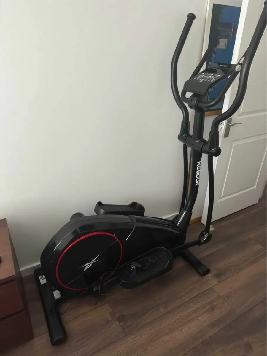 Reebok ZR9 Elliptical Cross Trainer - Image 1