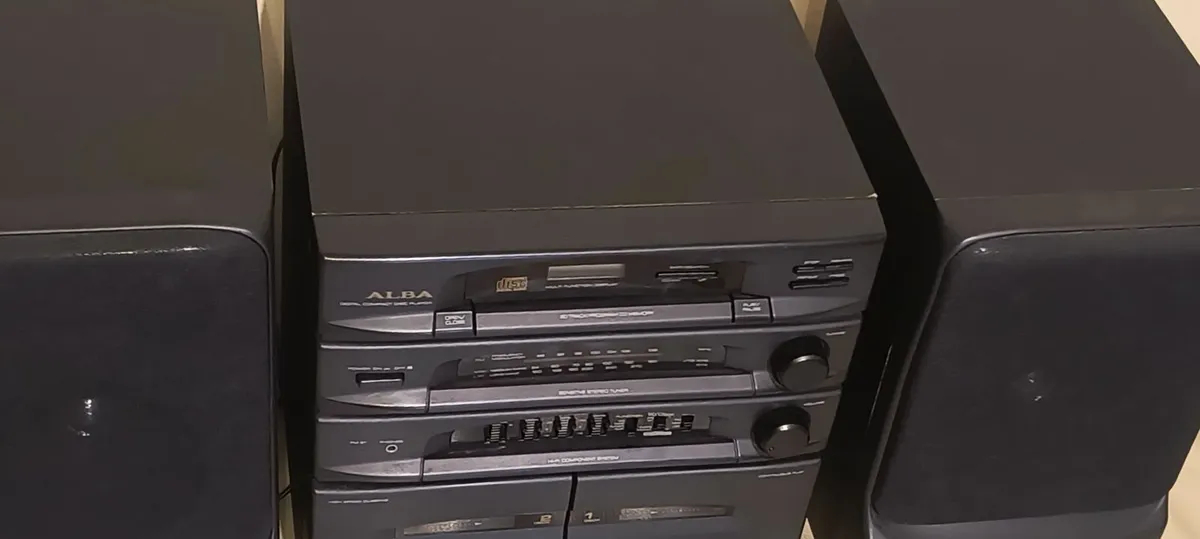 Radio Alba With Cassette speakers systems - Image 4