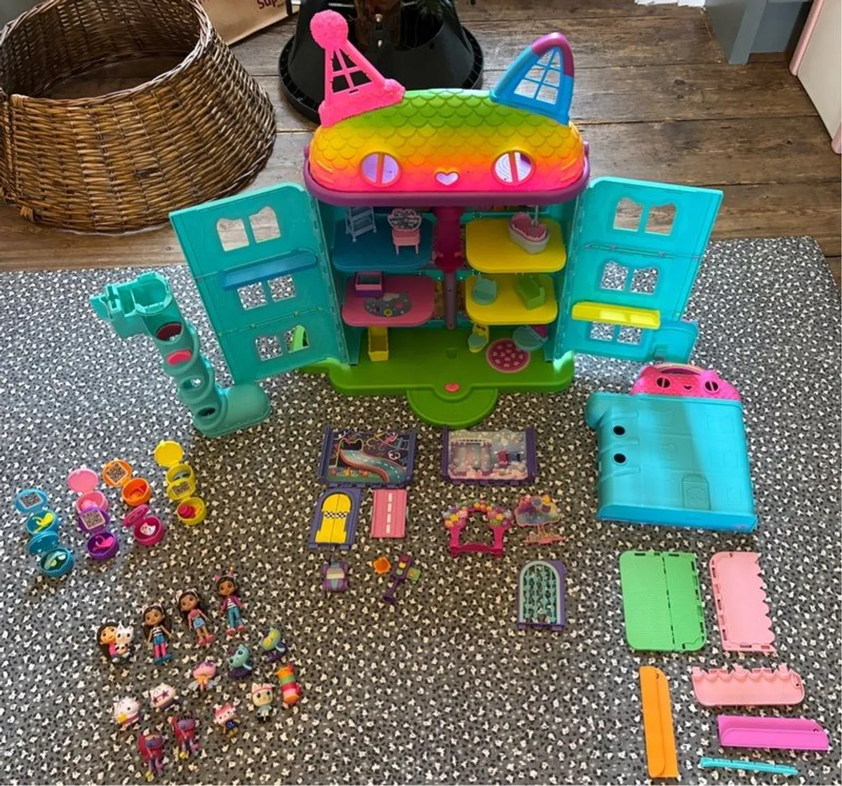 Gabby's Doll House and Extra Accessories - Image 1