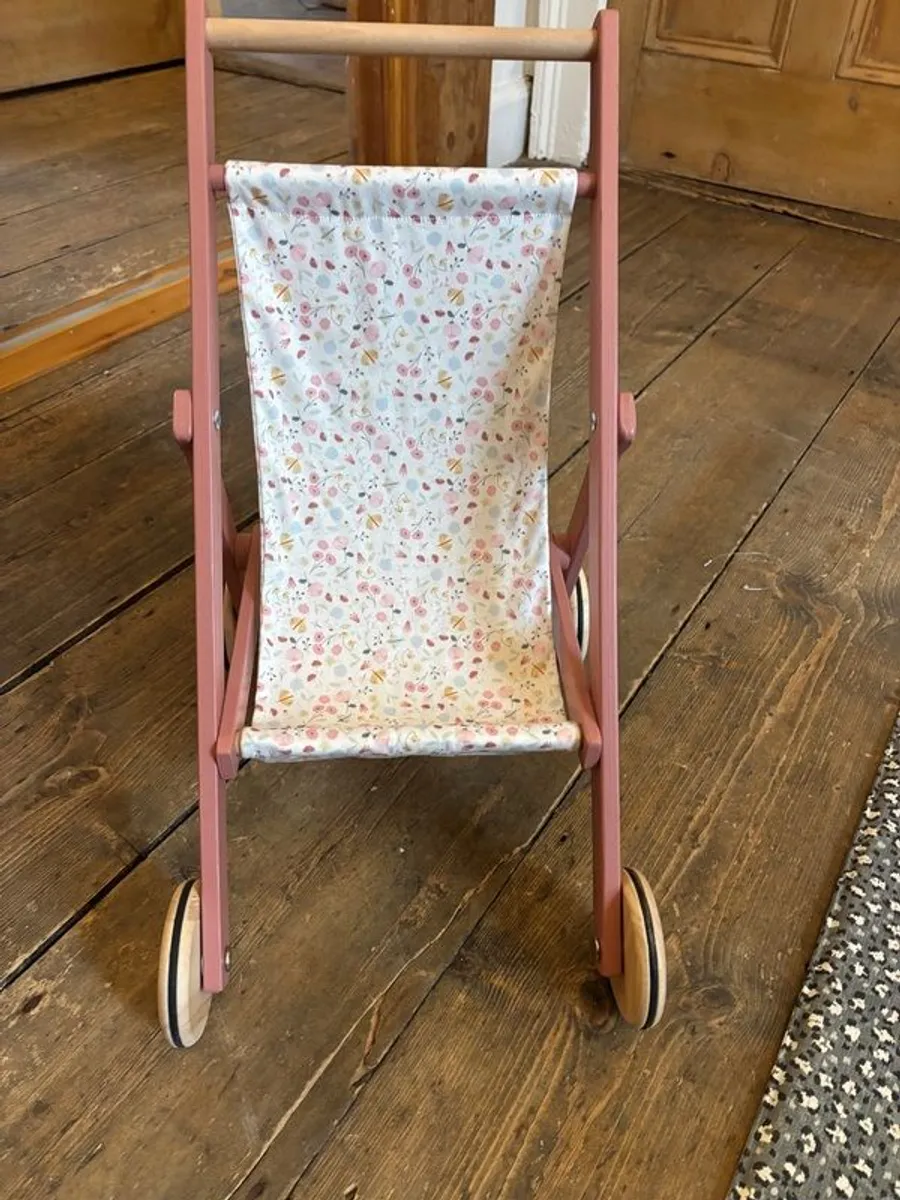 Little Dutch Doll's Pram - Image 1