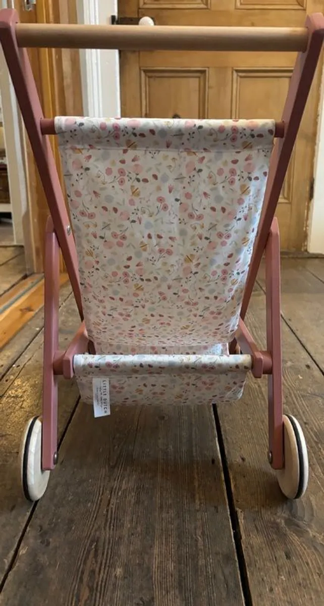 Little Dutch Doll's Pram - Image 3
