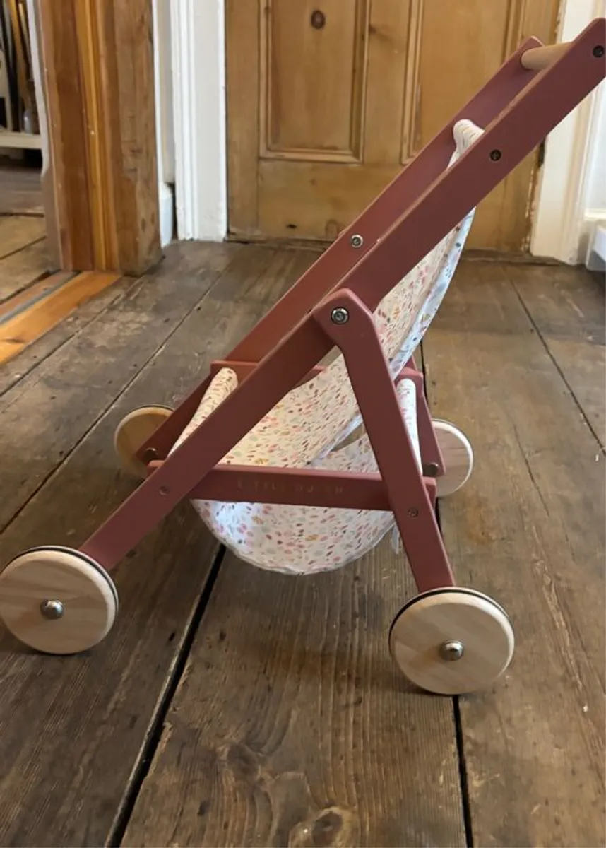 Little Dutch Doll's Pram - Image 4