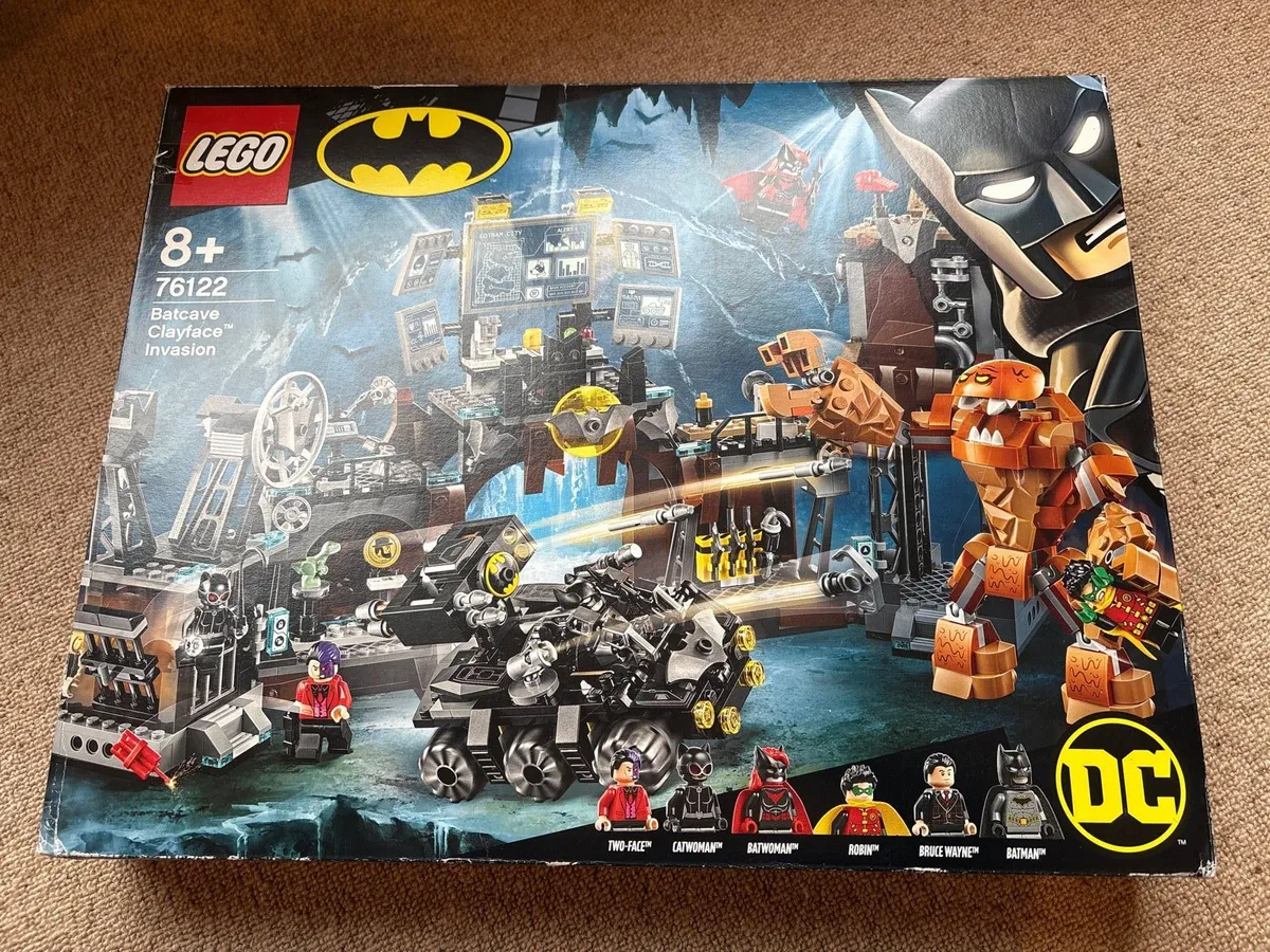 Lego Batcave set 76122
