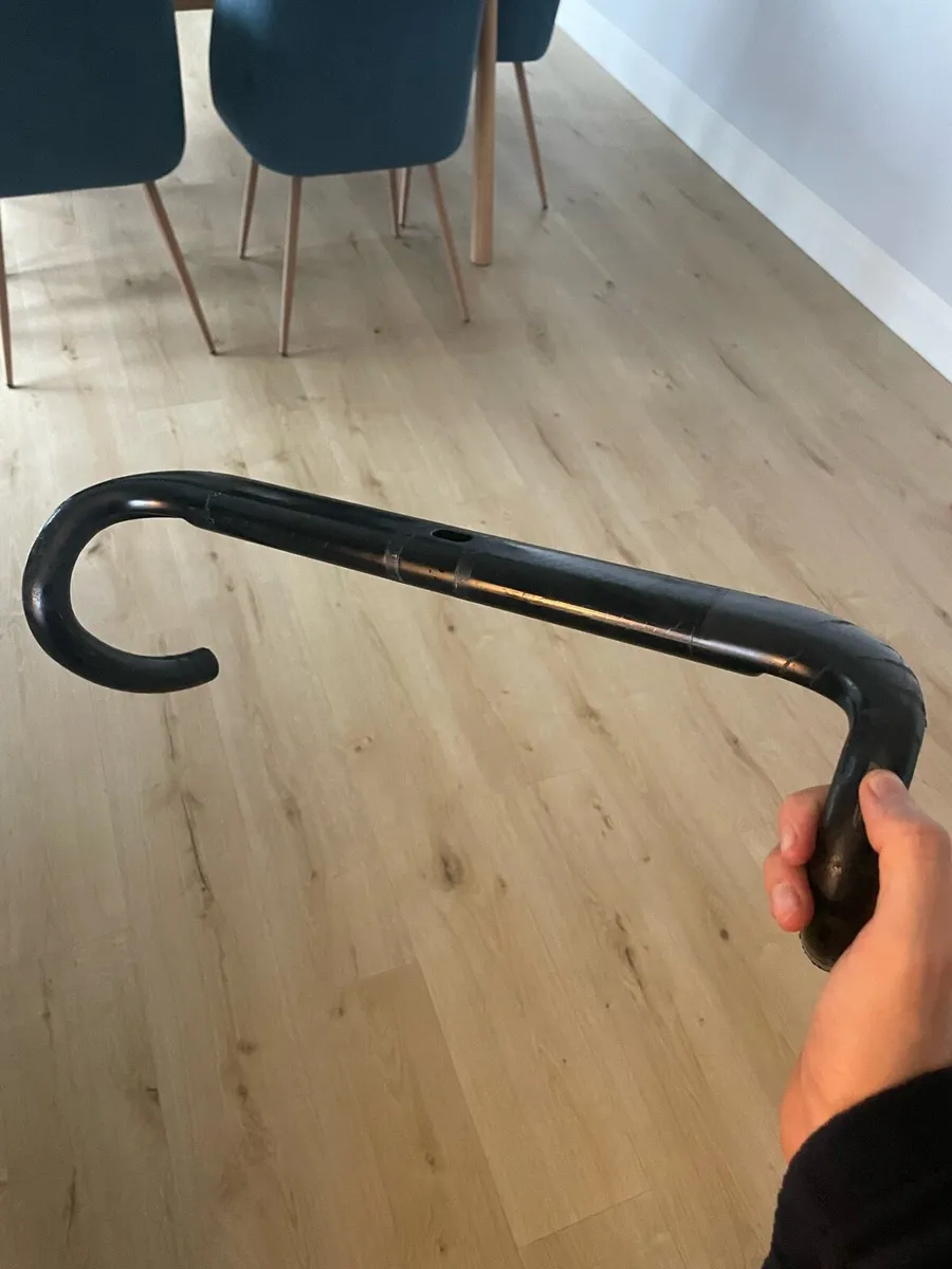 Giant Contact SLR carbon handlebars - Image 1