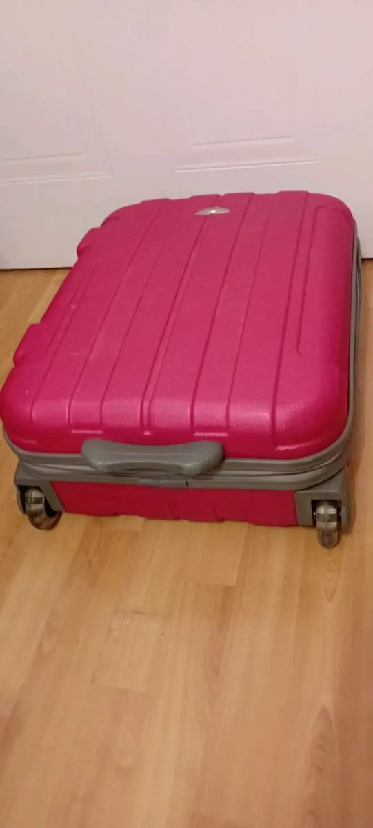 Cabin Suitcase - Image 2