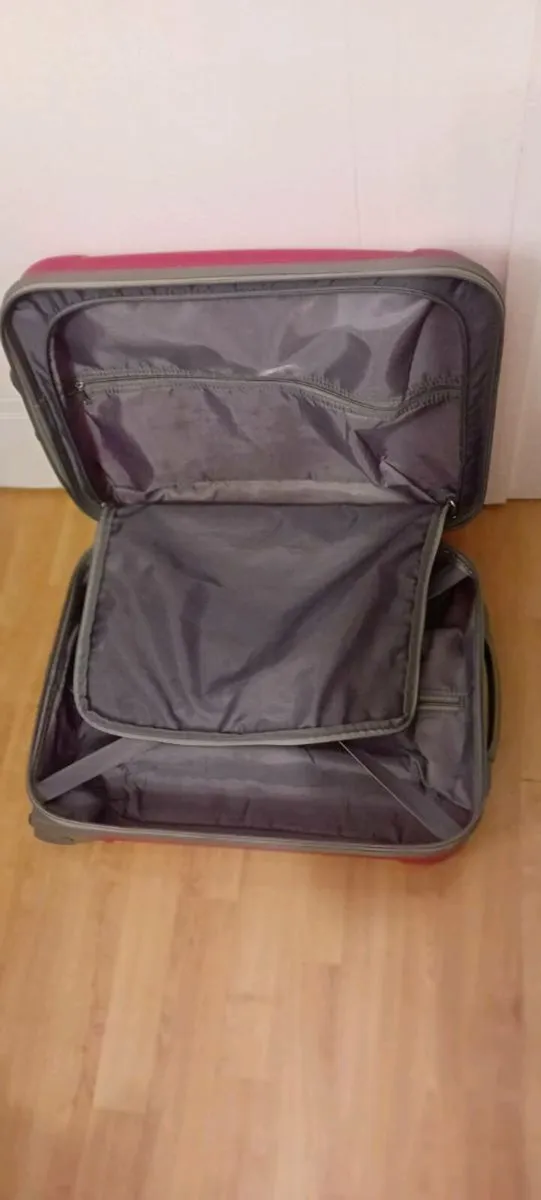 Cabin Suitcase - Image 3