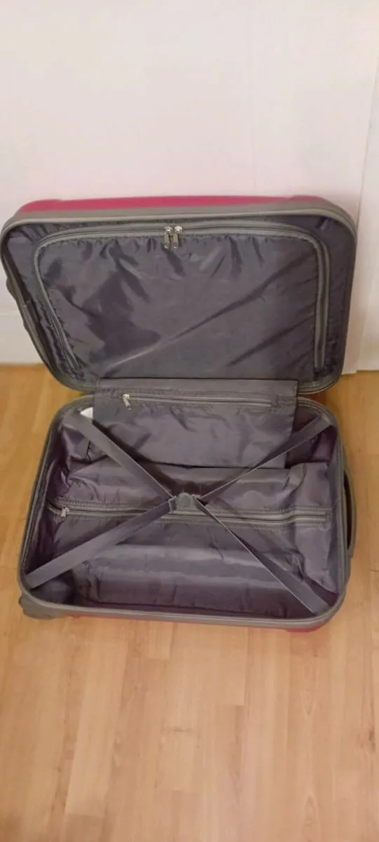 Cabin Suitcase - Image 4