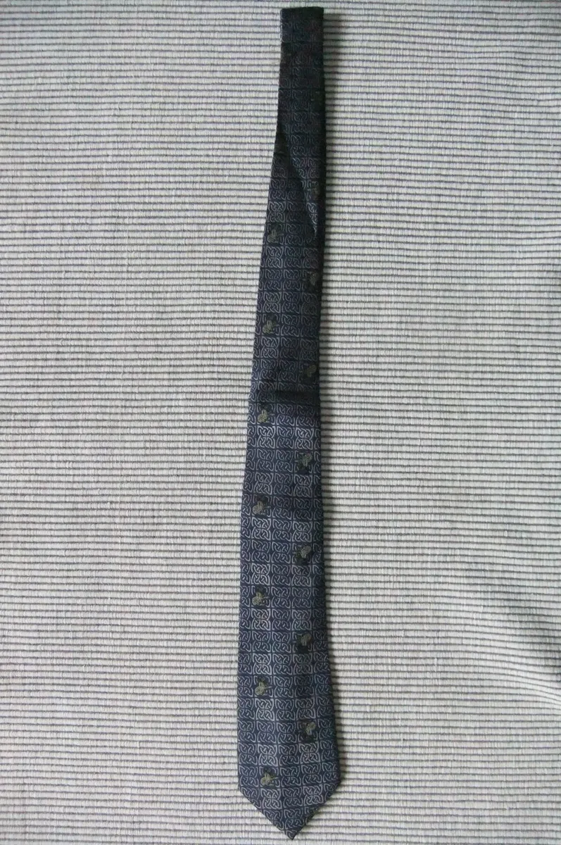 Book Of Kells Silk Tie. Traditional Crafts.  New - Image 4