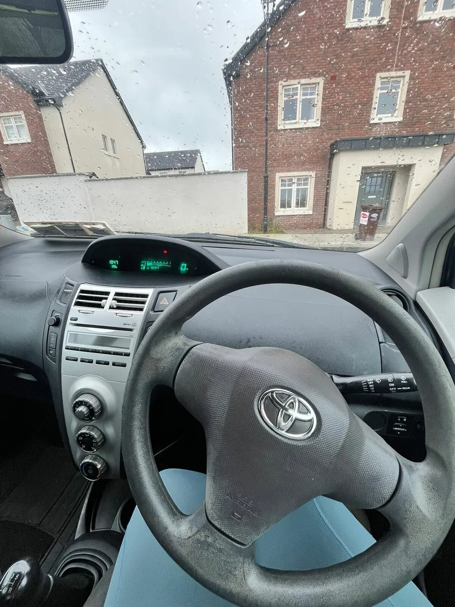Toyota Yaris - Image 3