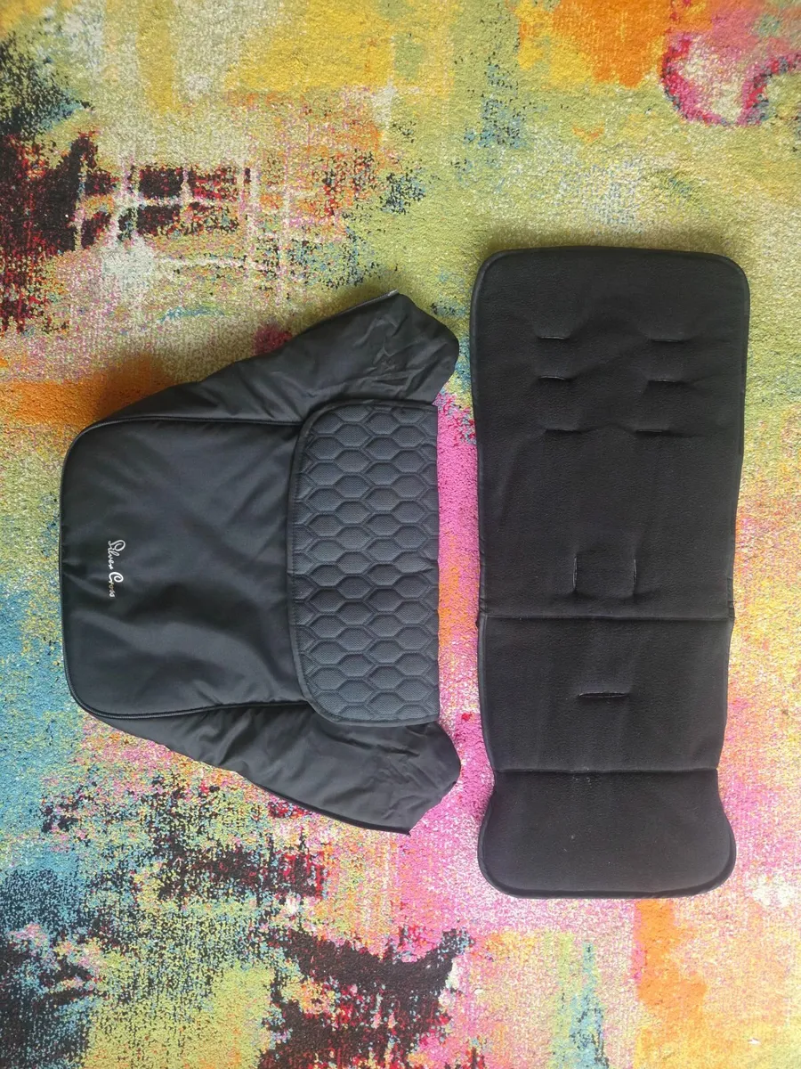 Silver crest pop footmuff - Image 3