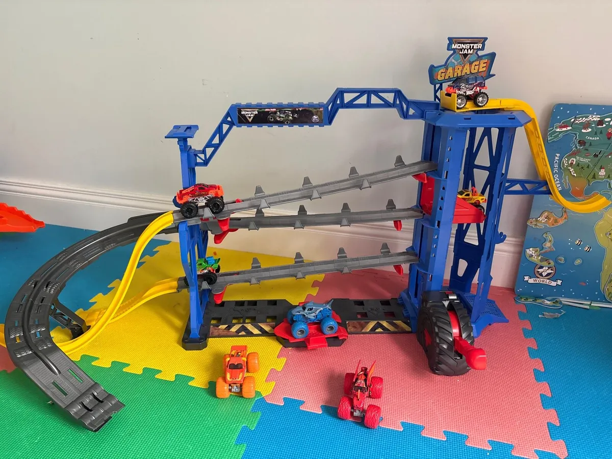 Monster jam monster truck track - Image 2