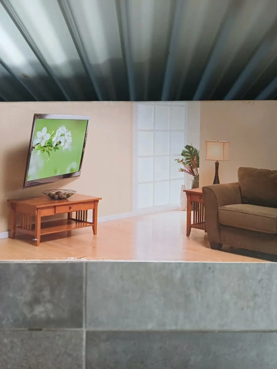 TV WALL MOUNT - Image 1
