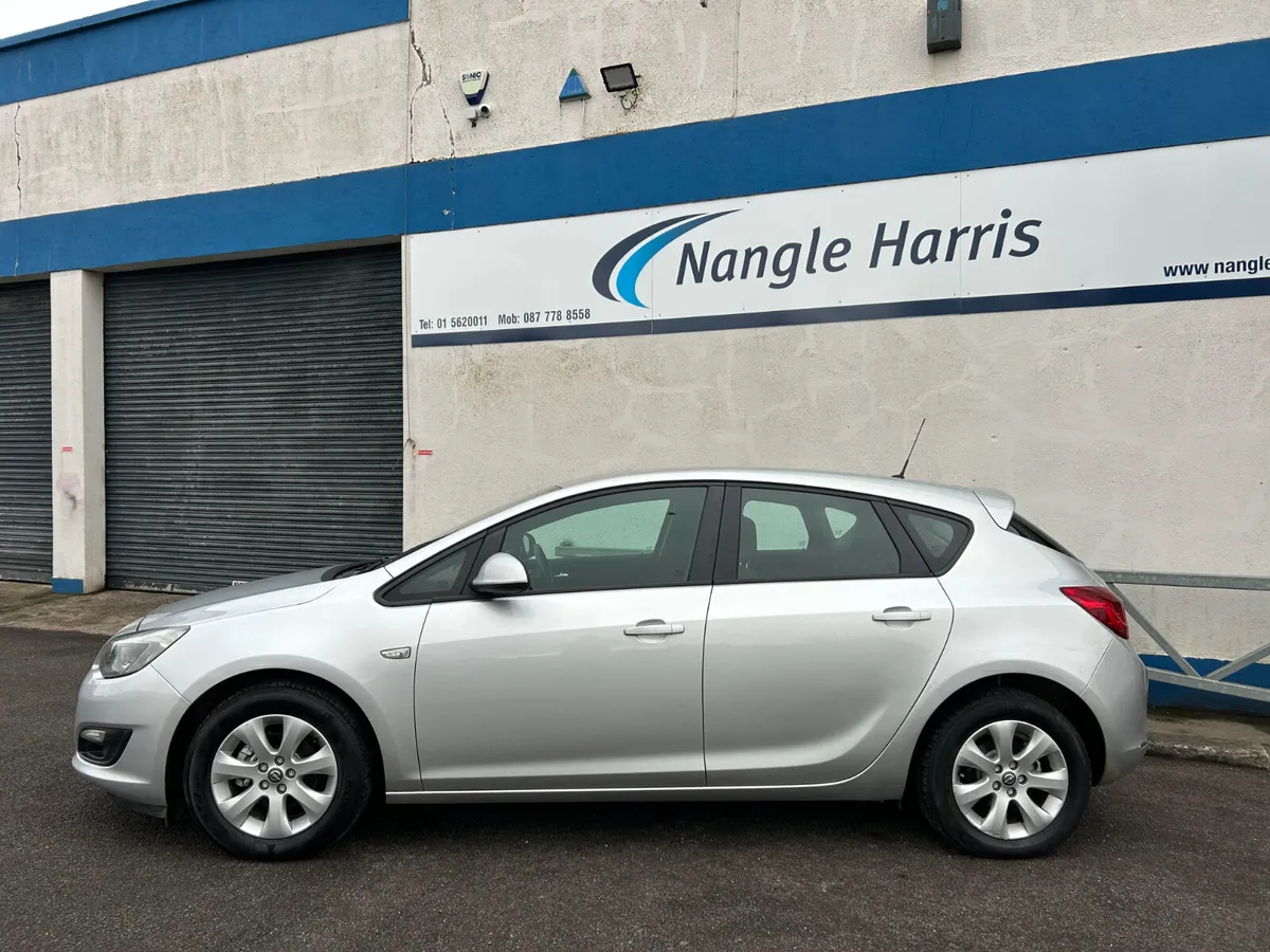 Opel Astra NCT 03/27 - Image 2