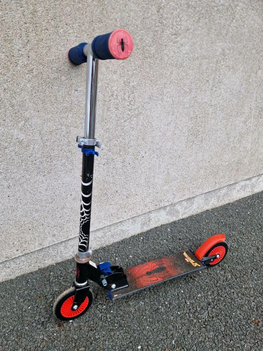 Kids scooter - Image 1