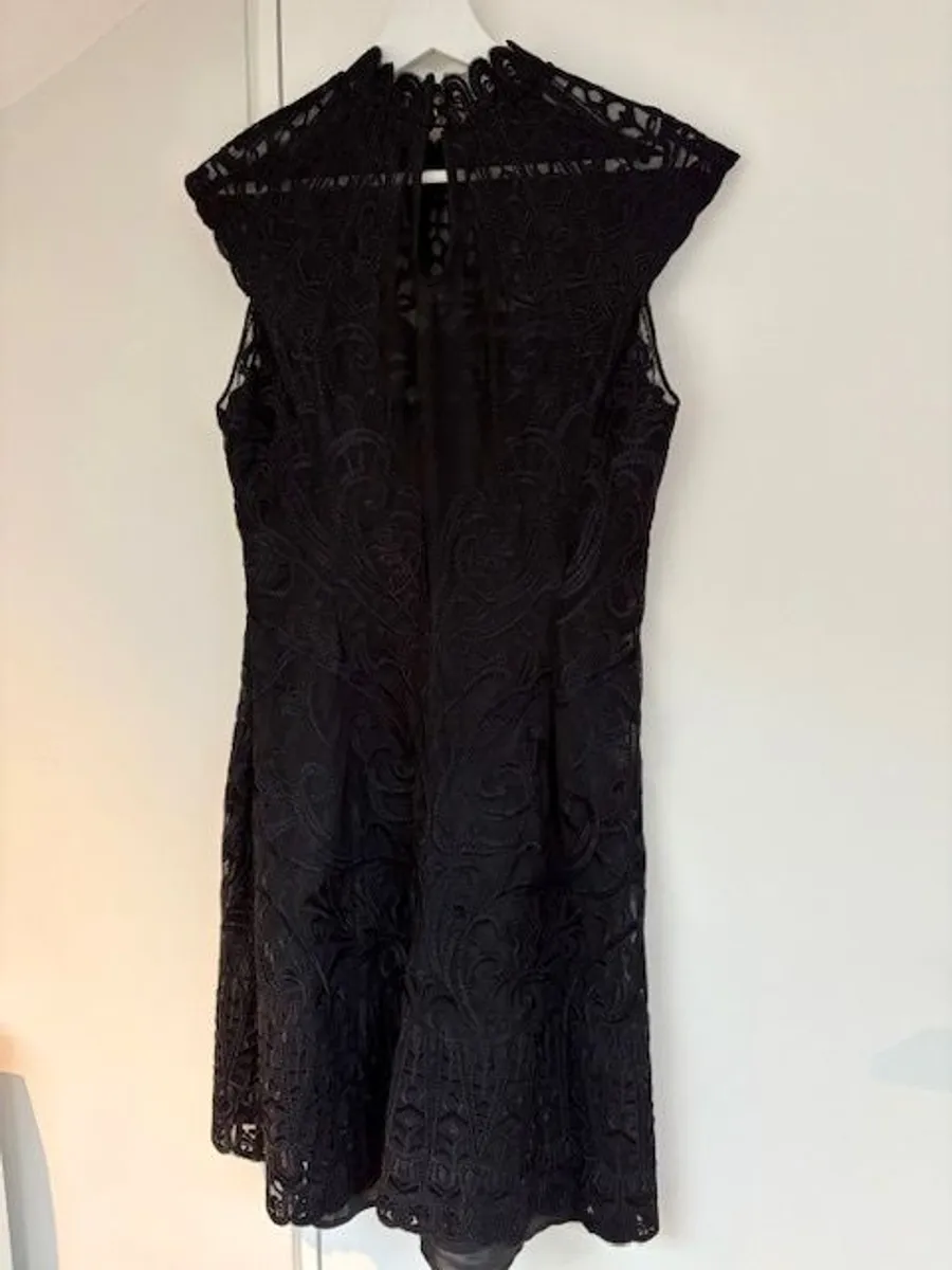 Black dress in excellent condition - Image 3