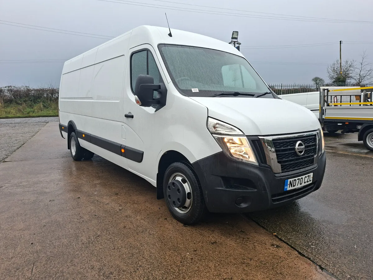 VERY RARE NOV 2020 NISSAN NV400 145BHP TWINWHEEL - Image 1