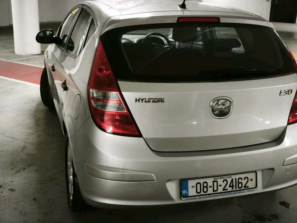 Hyundai i30 low km - Image 4