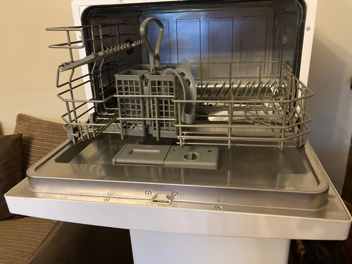 Dishwasher - Image 2