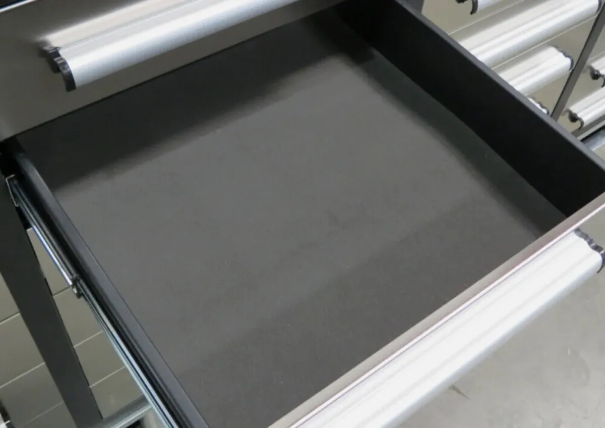 10FT Workbench with 30 Drawers **Online Auction** - Image 3