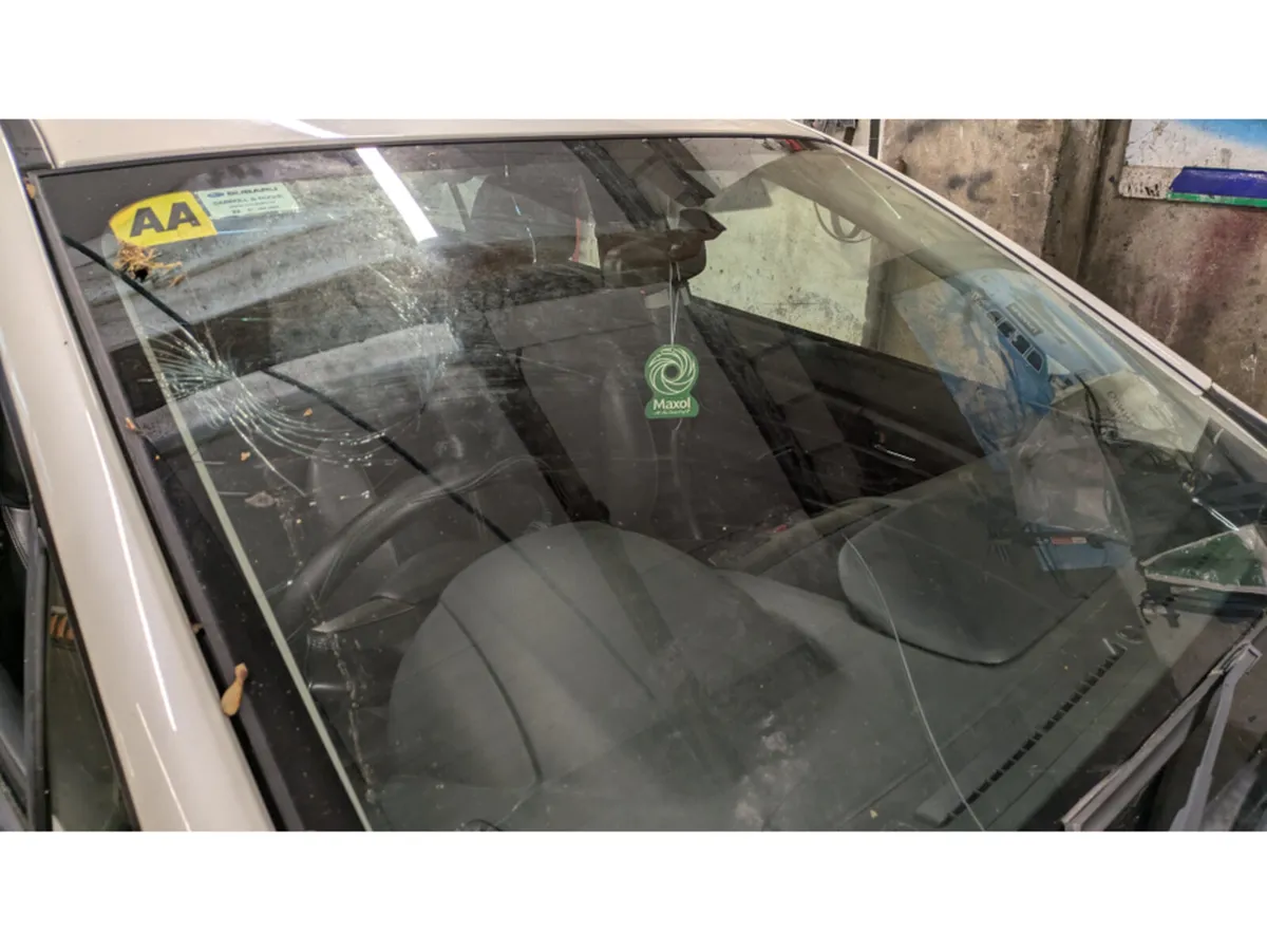 Subaru Impreza 1.6 I-S AWD MT 4DR - Image 4