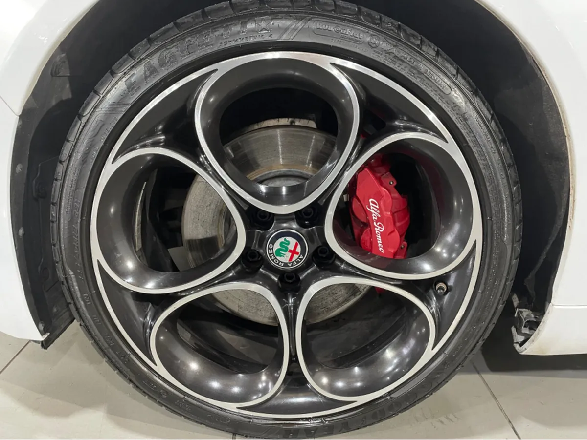 Alfa Romeo Giulia SPRINT 2.2 190HP AUTO  FULL SERV - Image 3