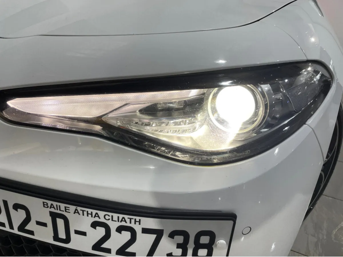 Alfa Romeo Giulia SPRINT 2.2 190HP AUTO  FULL SERV - Image 4