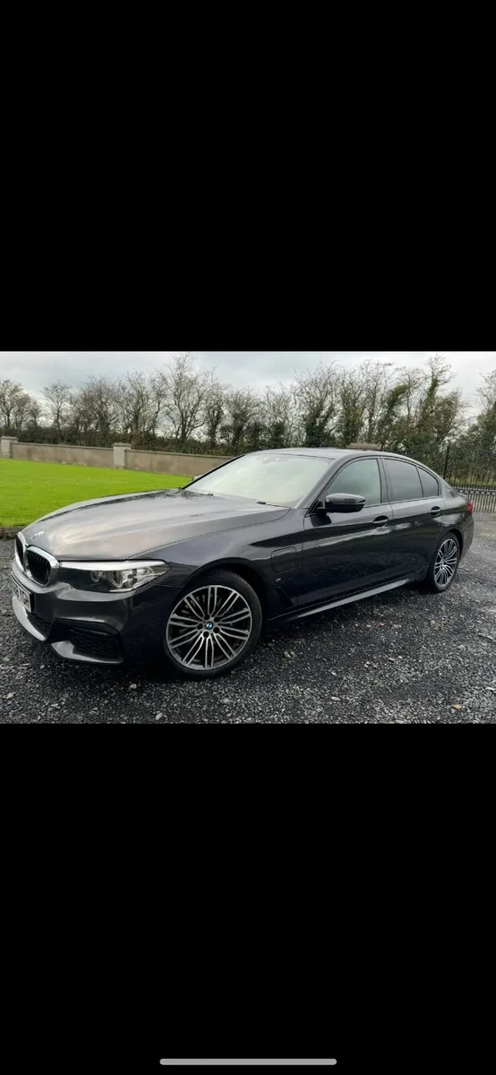 BMW 5-Series 2018 - Image 2