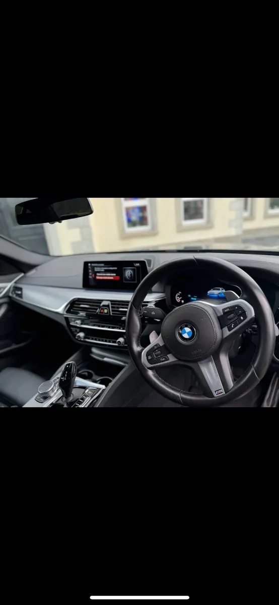 BMW 5-Series 2018 - Image 3