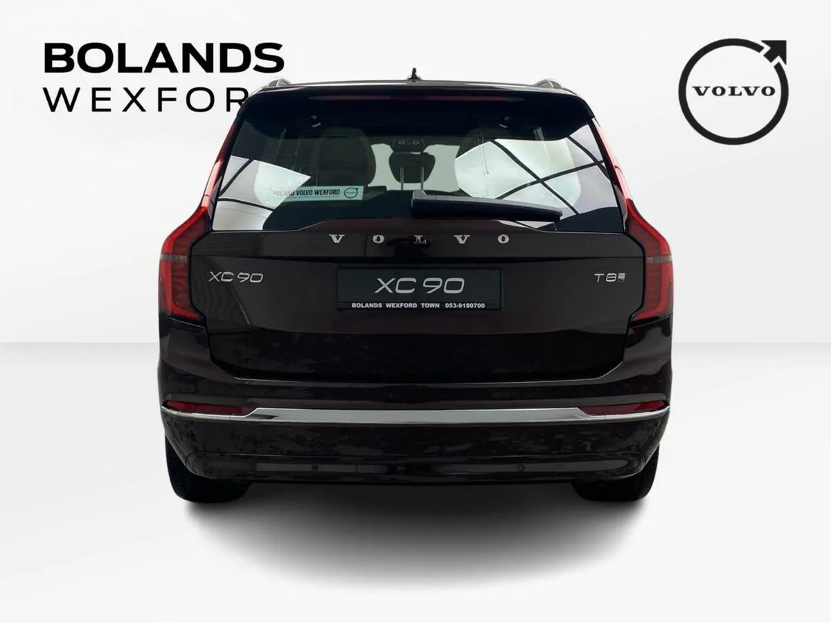 Volvo XC90 XC90 Plus with 21inch alloys in Mulberr - Image 3