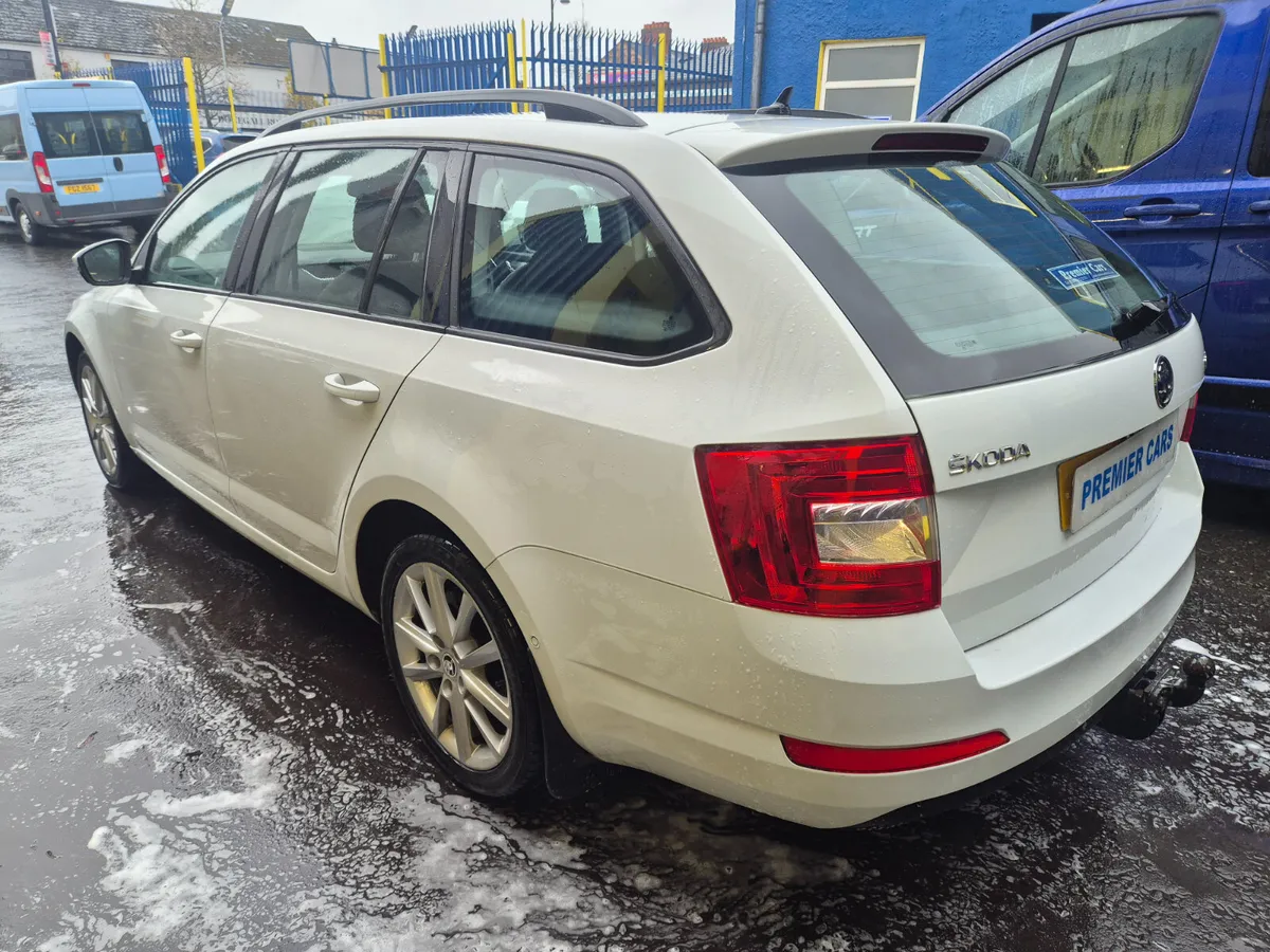Skoda Octavia 2015 - Image 4