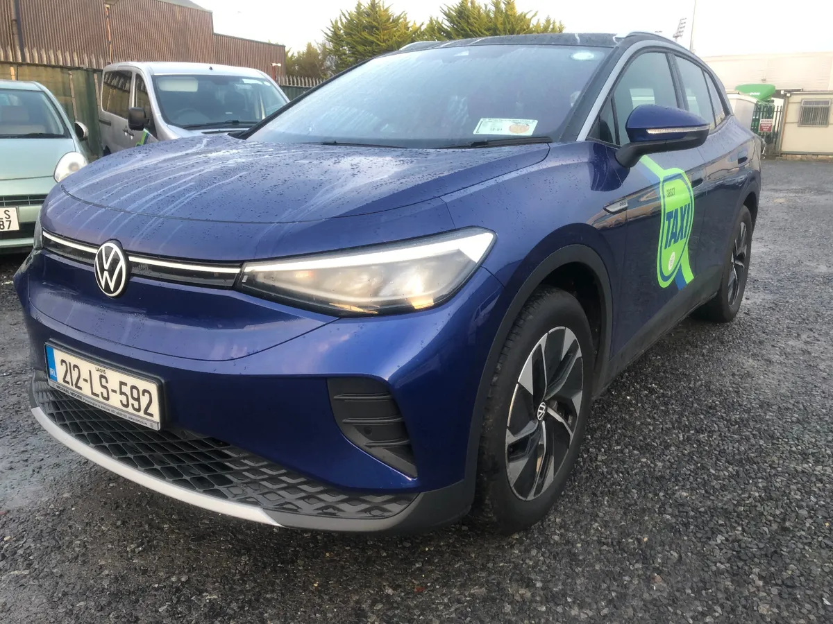 TAXI READY Volkswagen ID.4 AUTOMATIC - Image 2