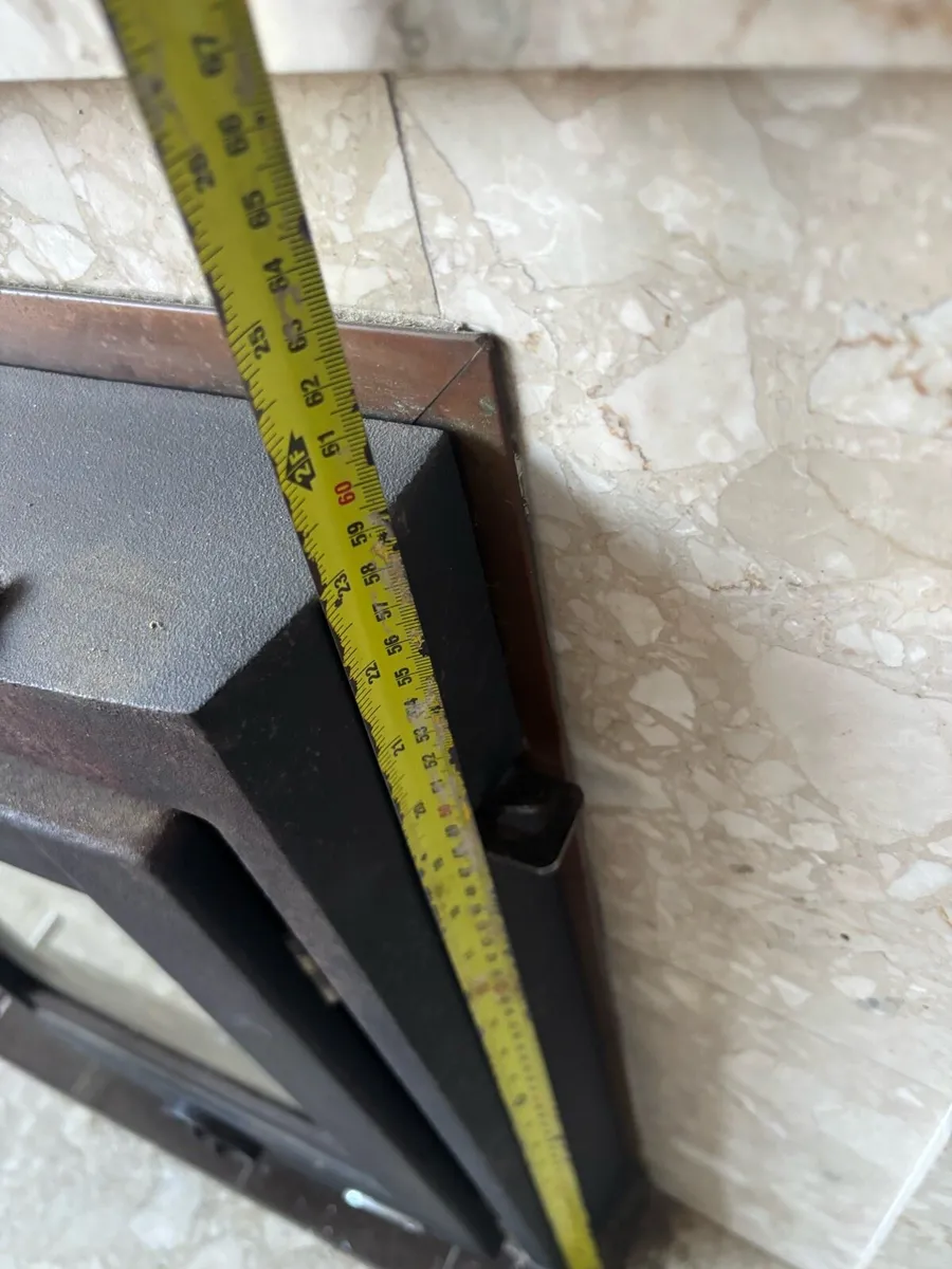 Henley insert stove - Image 2